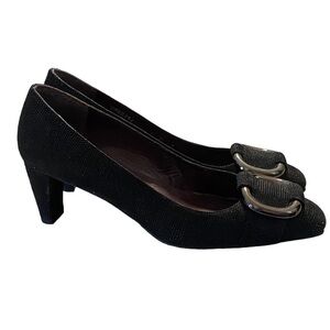 Stuart Weismann women's black leather heels size 7